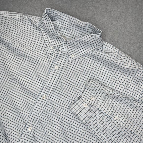 HUK Shirt Men XL Performance Fishing Long Sleeved Vented Button Up White Blue - Picture 1 of 10